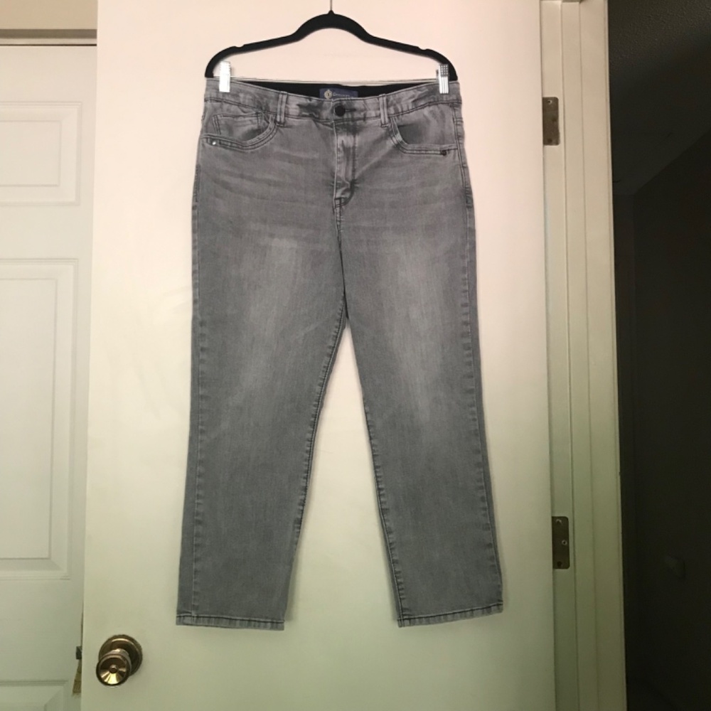 Democracy Jeans sz 12P “AB” Technology tummy panel elastic grey cropped petite